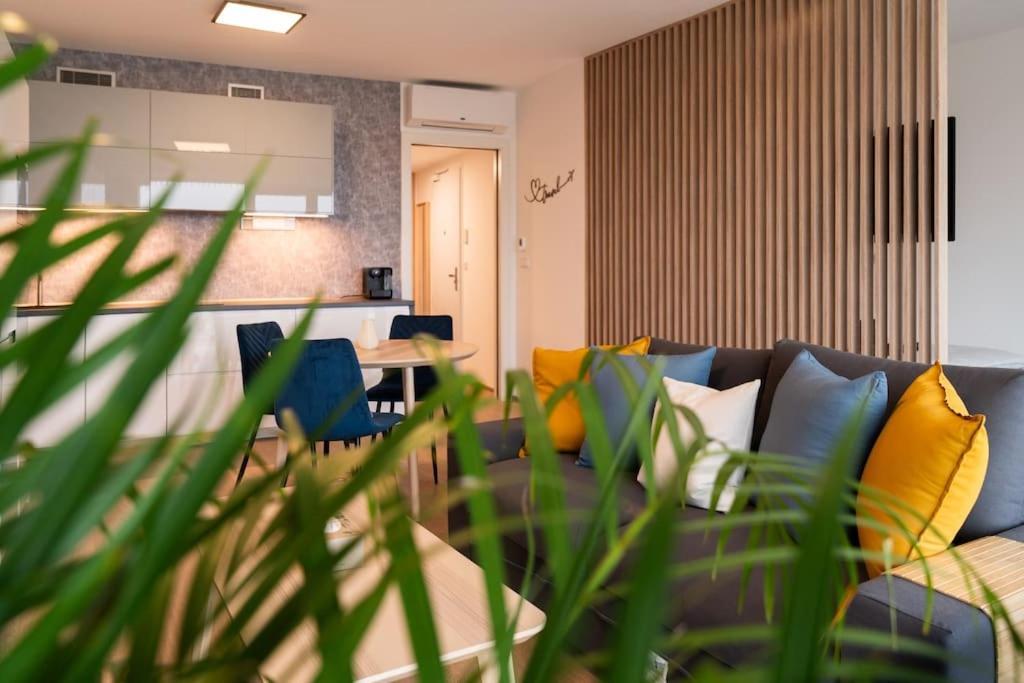 Insady - Studio In Brno-Center Luaran gambar